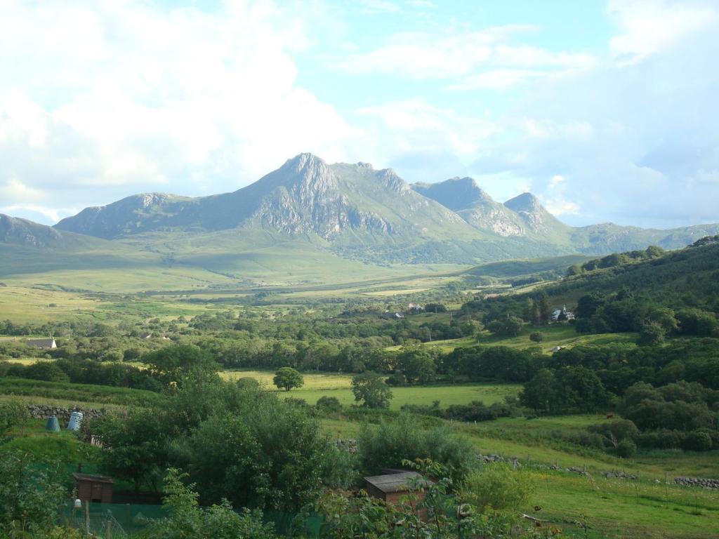 Ben Loyal Hotel Tongue Exteriör bild